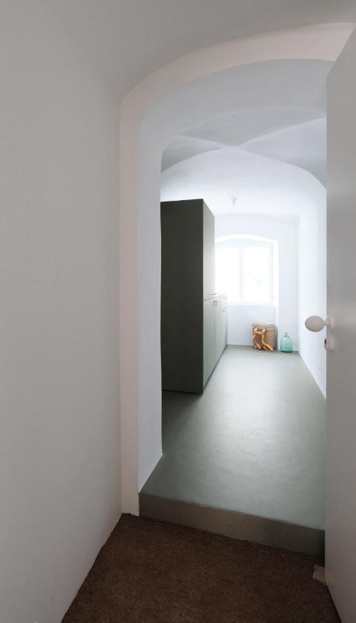 Entzueckende Kleine Wohnung Linz Exterior photo